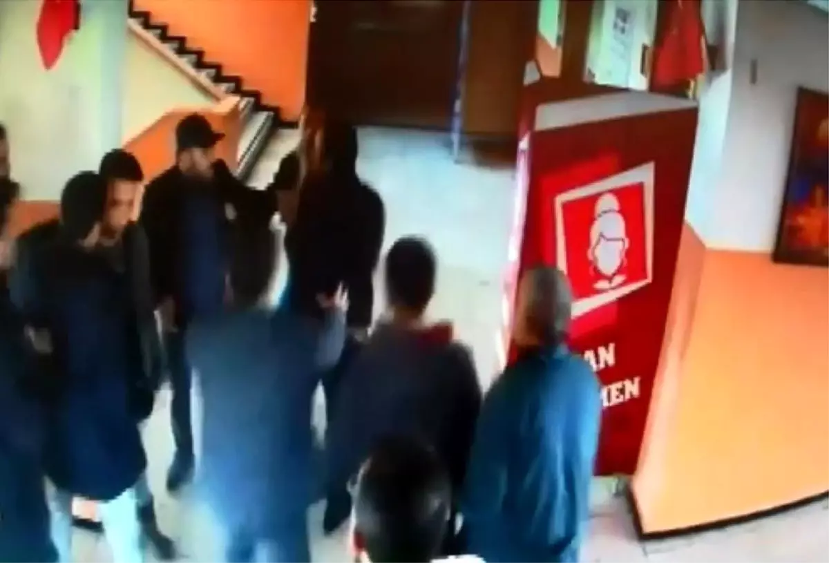 Erzurum'da okulda çıkan kavgada ağabeyden karşı iddia: 'Müdür yardımcısı değil, biz darp edildik'