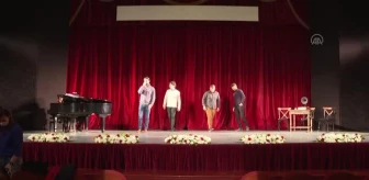 Operayı popüler müzikle buluşturan 'popera' İzmir'de sahneye taşınıyor