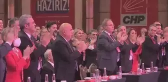 CHP'li Muhittin Böcek, Kılıçdaroğlu'na 'Gönlümüzün adayı sizsiniz' dedi! Salonda alkış tufanı koptu