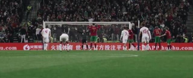 Hayallerimizi Ronaldo yıkmış! Penaltı sırasında Burak Yılmaz'a olay hareket