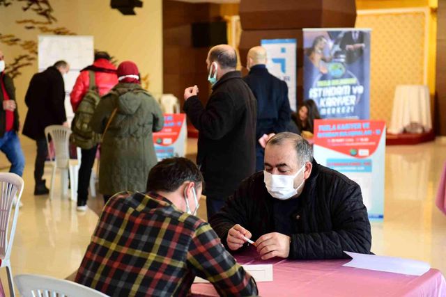 tuzla kariyer ve istihdam bulusmalari nda is 3 14820431 o