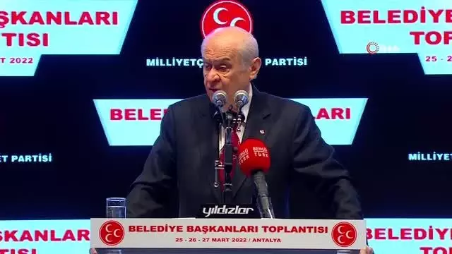 Lider Ergün Antalya'da Bahçeli'ye hizmet ve yatırımları anlattı