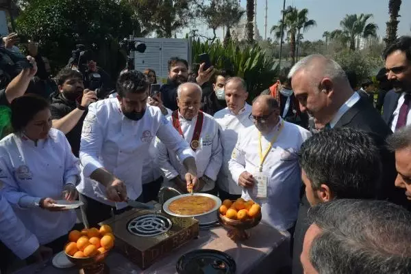 Son Dakika | BAKAN ERSOY: ÖNÜMÜZDEKİ YIL PORTAKAL ÇİÇEĞİ KARNAVALI'NA DAYANAK VERECEĞİZ