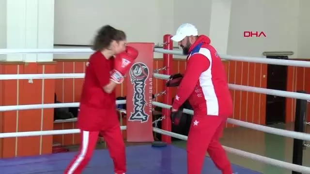 Sports boxer Seren Ay Chetin will challenge the world