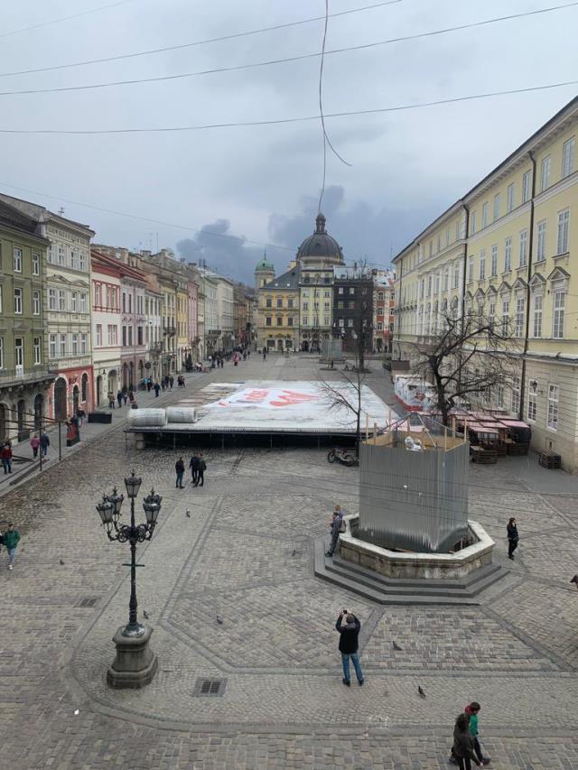 Ukrayna'nın Lviv kentinde art arda patlamalar: Sığınaklarda kalın