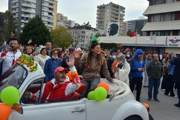 Milletlerarası Adana Portakal Çiçeği Karnavalı'nda açılış gongu çaldı