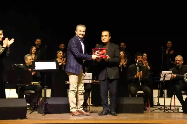 Klasik Türk Müziği Sanatkarları Adıyaman'da konser verdi