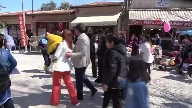 Portakal Çiçeği Karnavalı Kozan'ı coşturdu