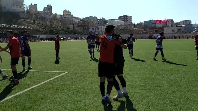 SPOR Adıyaman'da amatör maçta tekme tokat hengame