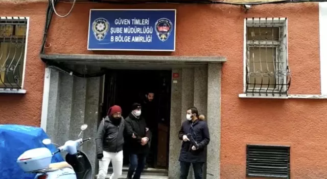 Taksim'de ünlü muhallebicide dehşet anları kamerada: Evvel bıçakladı sonra darp etti