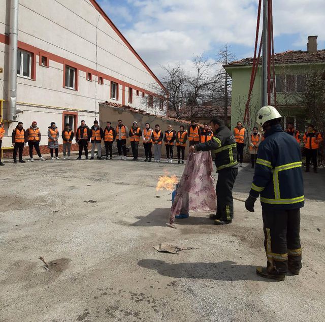 AKUK öğrencilerine uygulamalı tatbikat