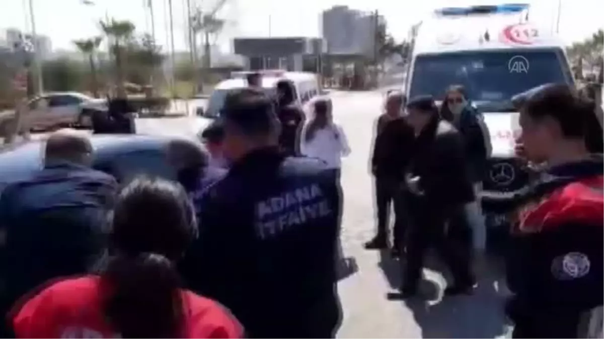 Son dakika haber: İki otomobilin çarpıştığı kaza anı güvenlik kamerasına yansıdı