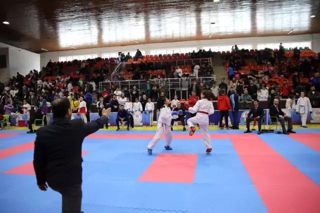 Karate küme karşılaşmaları Adıyaman'da yapıldı