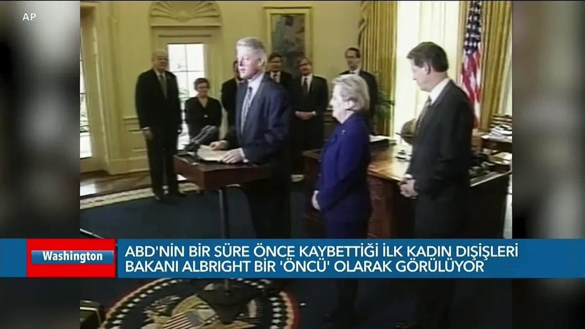 'O Tam Bir Öncü ve Bilgeydi'