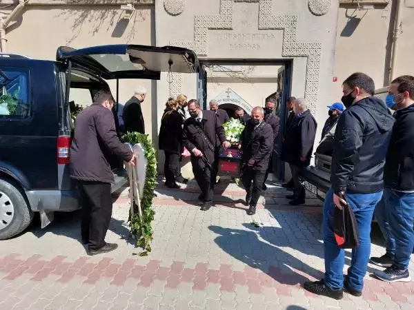 Rober Hatemo'nun babası son seyahatine uğurlandı