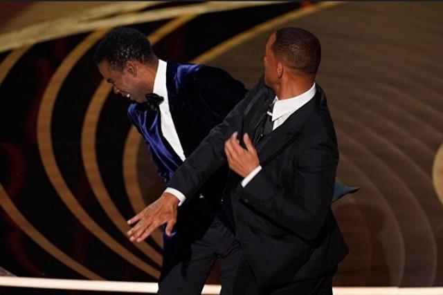 Will Smith ve Chris Rock ortasındaki tokat olayında yeni detaylar! Eşinin ıstırabını görünce sahneye koşmuş