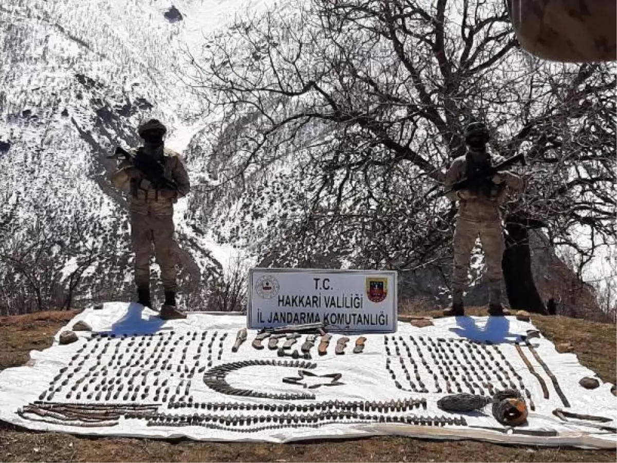 Şemdinli'de terör örgütü PKK'nın mühimmatı ele geçirildi