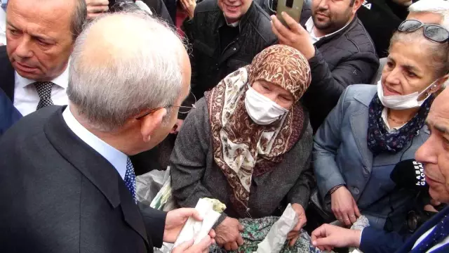 Esnafa 'Biraz sabır' diyen Kılıçdaroğlu, bir dokunup bin ah işitti: Temenni değil çözüm bekliyoruz Esnafa 'Biraz sabır' diyen Kılıçdaroğlu, bir dokunup bin ah işitti: Temenni değil çözüm bekliyoruz