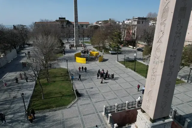 Sultanahmet Meydanı'ndaki 'Yılanlı Sütun' restore ediliyor