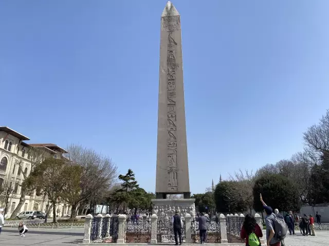 Sultanahmet Meydanı'ndaki 'Yılanlı Sütun' restore ediliyor