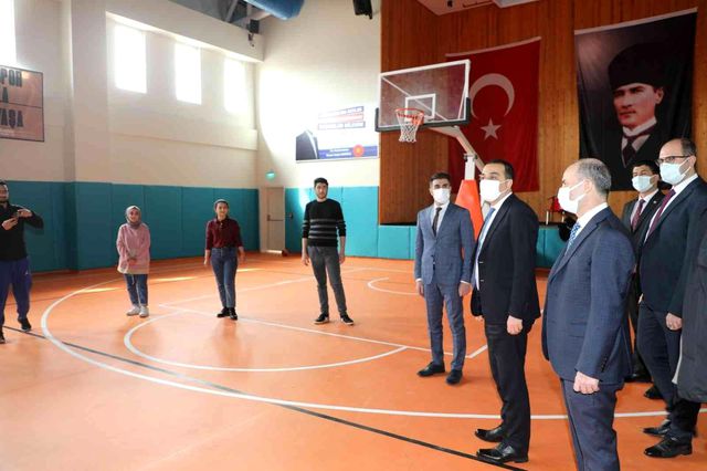 Vali Öksüz'den Kağızman'da
