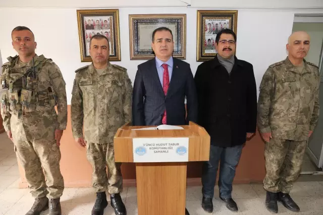 Hakkari Valisi Akbıyık bir askerin suya düştüğü bölgede incelemelerde bulundu