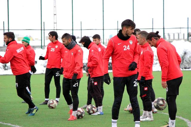 Kars 36 Spor Yakutiye maçı hazırlıklarını tamamladı
