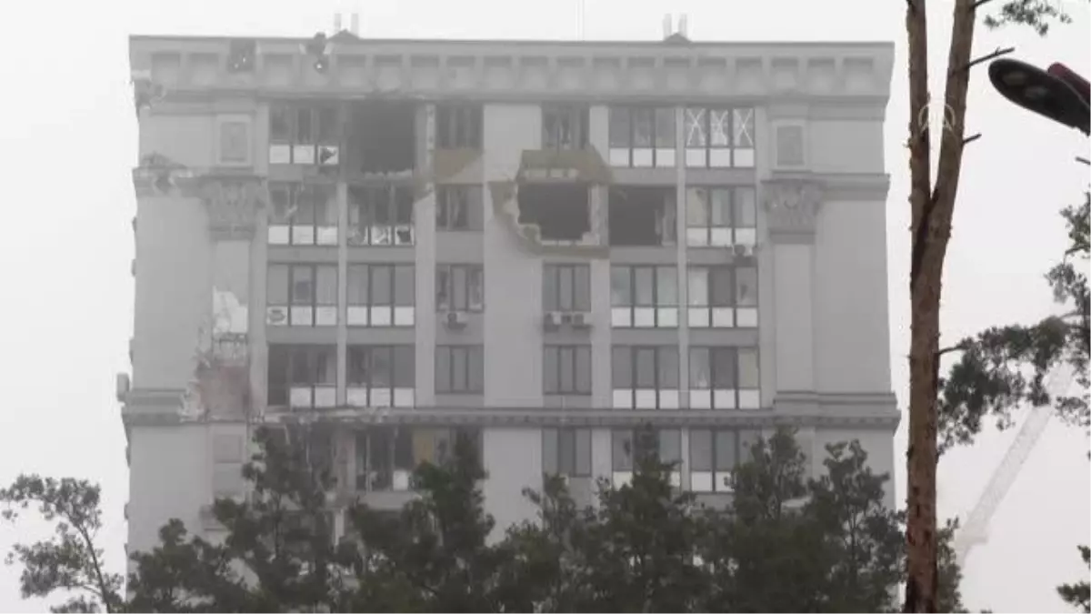 Ukrayna'da yoğun çatışmalardan hasar gören İrpin, uluslararası basın tarafından görüntülendi (1)