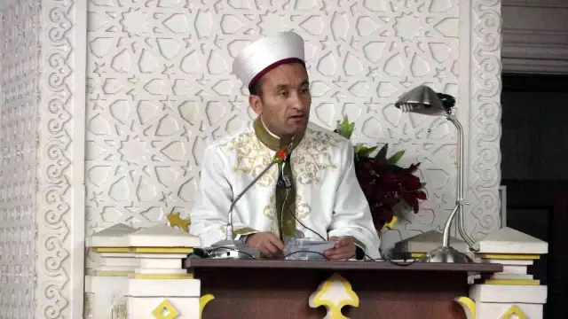 Yüksekova'da ilk teravih namazı kılındı