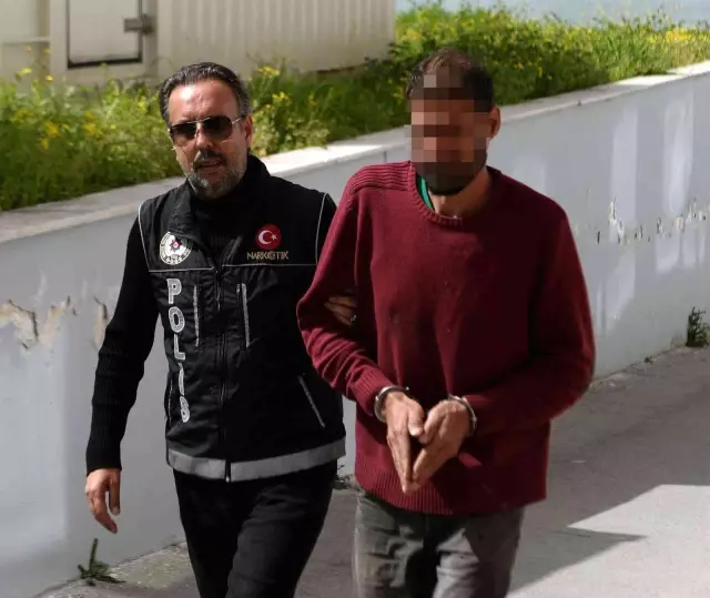 Son dakika haber! Adana polisinden narkotik operasyonu: 29 bin uyuşturucu hap ele geçirildi