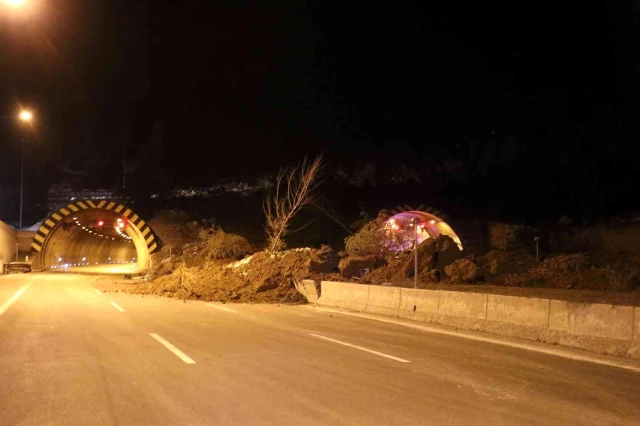 Bolu Dağı Tüneli heyelan sebebiyle çift yönlü trafiğe kapatıldı