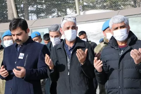 Son dakika: Şehit asteğmen, memleketine uğurlandı