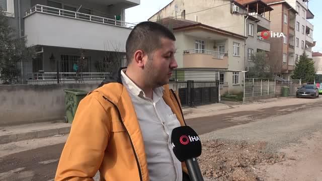 vatandaslar zor yuruyor araclar cukur dolu 4 14840037 o