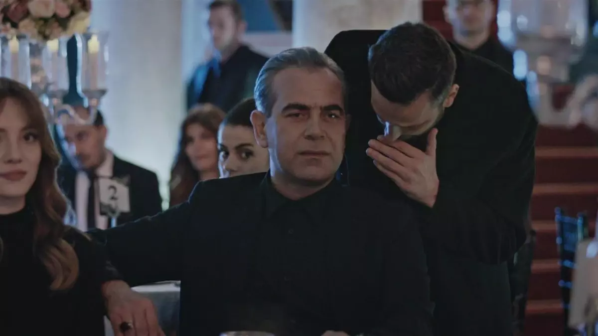 Hakim 'Azem' kimdir? Hakim Azem gerçek adı nedir? Yurdaer Okur kimdir, kaç yaşında? Dizileri ve filmleri...