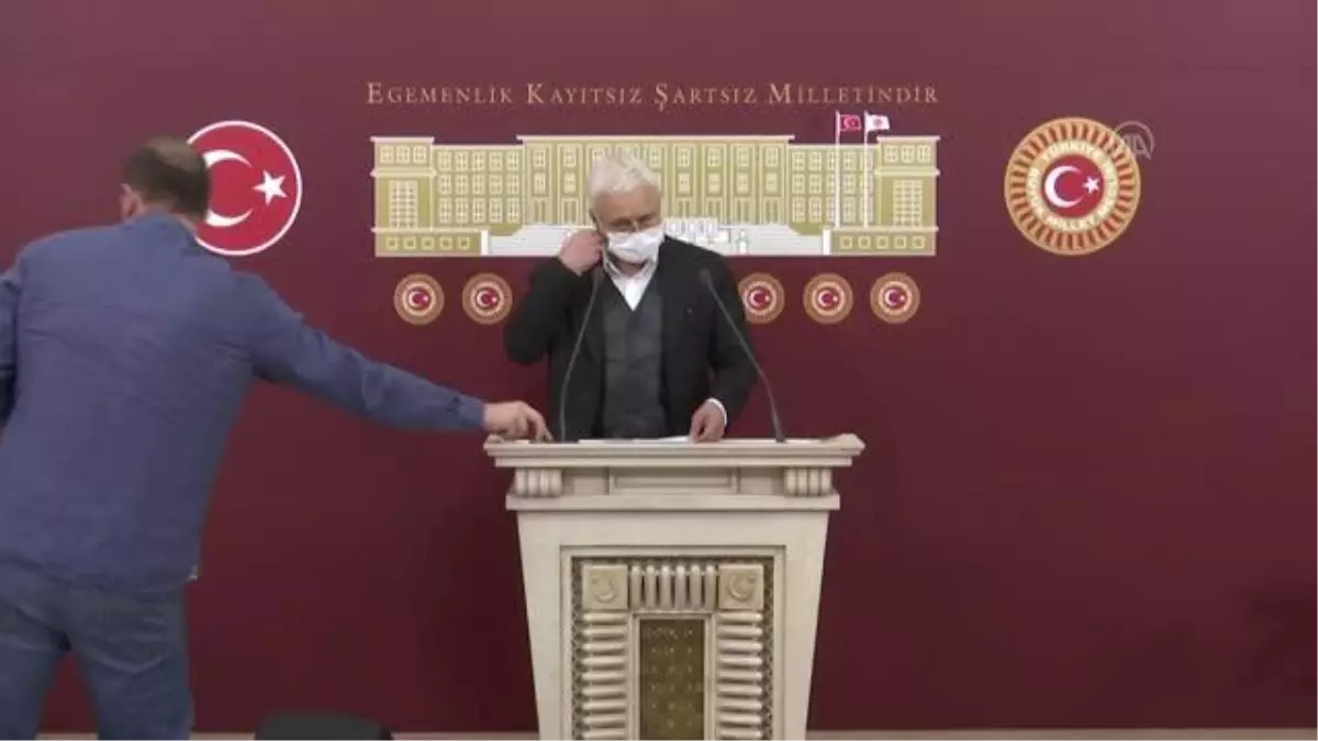 HDP Grup Başkanvekili Oluç, basın toplantısı sırasında rahatsızlandı