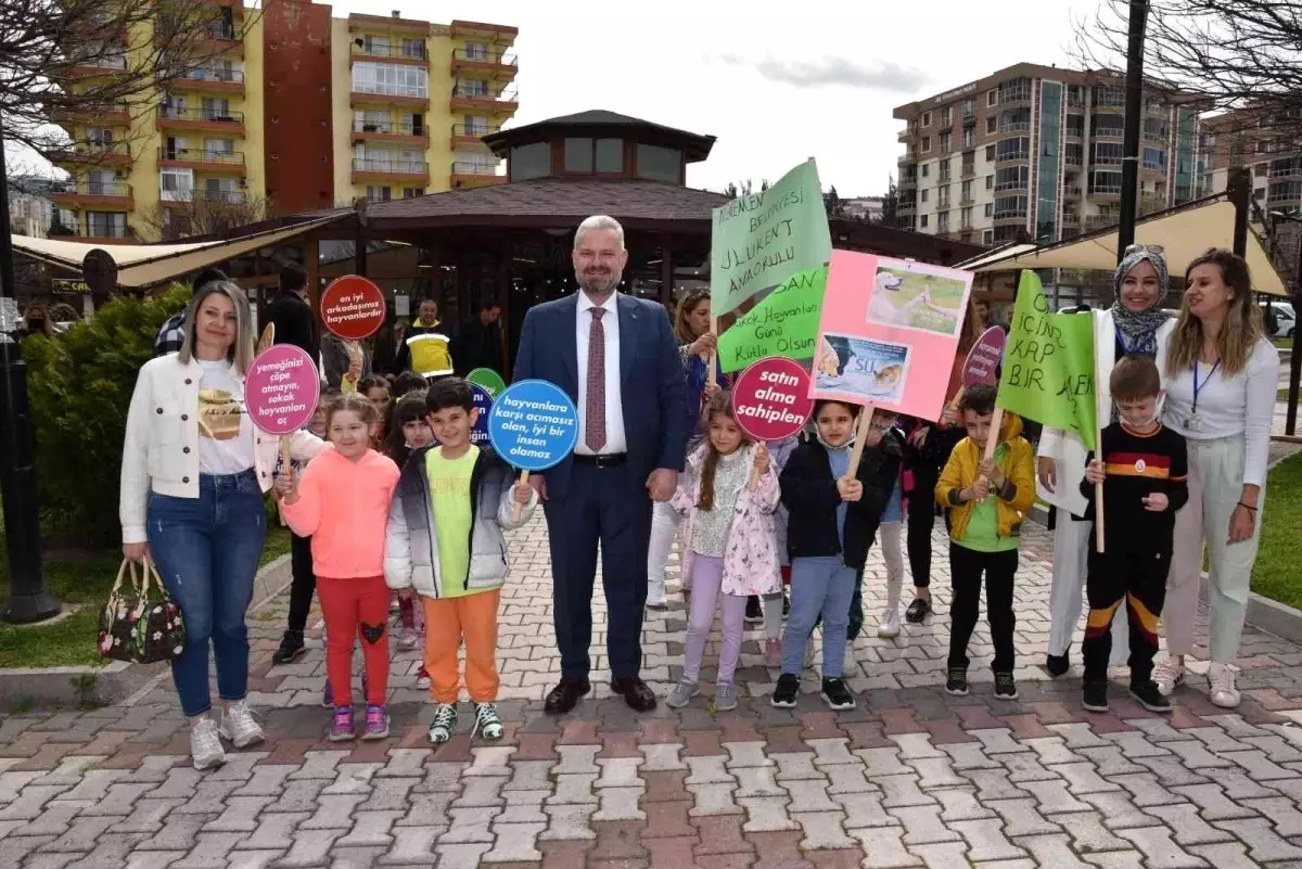 Menemen'de 'Sokak Hayvanları Günü' etkinliği
