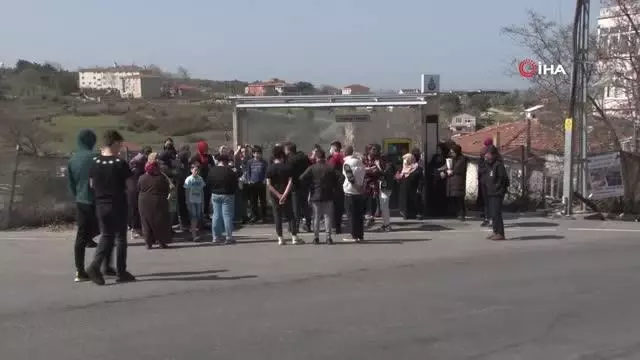 The bus revolt of the people of Rumelifeneri ... IETT bus does not stop in that village