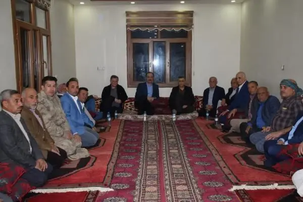 Şanlıurfa'da, 14 kişinin yaralandığı kavganın taraflarını Vali Erin barıştırdı