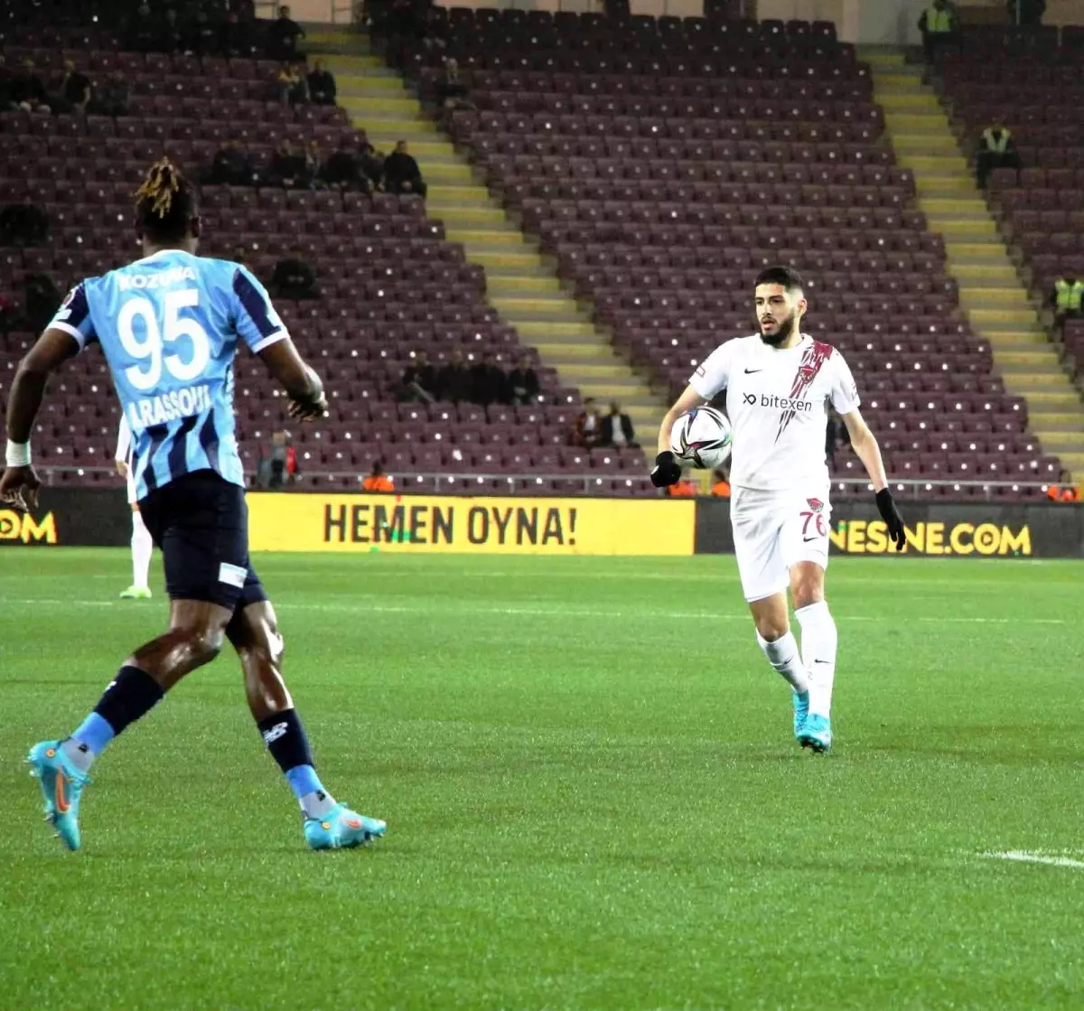 Spor Toto Süper Lig: Atakaş Hatayspor: 0 - Adana Demirspor: 0 (Maç devam ediyor)