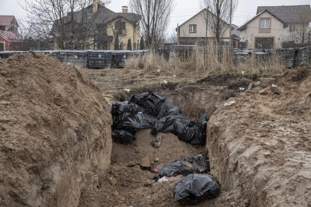 Ukrayna lideri Zelenski, katliamın yaşandığı Buça'ya gitti