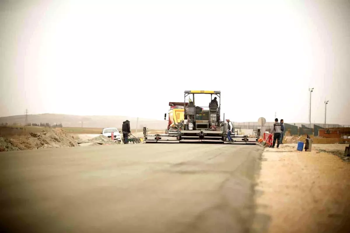 Yoncalı'da beton yol imalatı tamamlandı