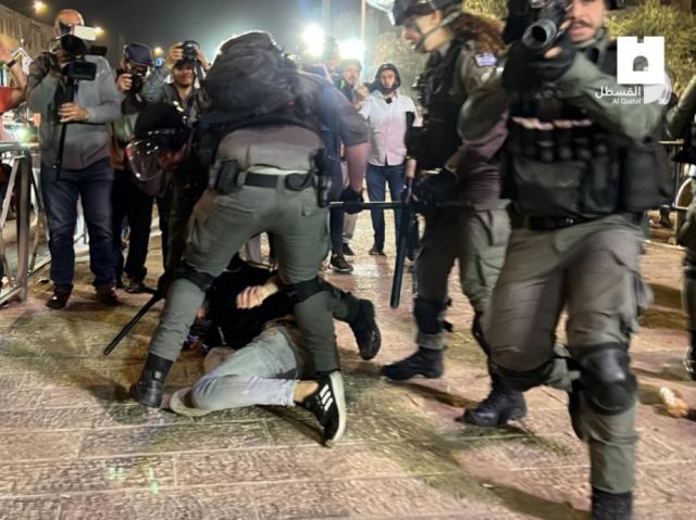 İsrail polisinin Doğu Kudüs'te Filistinlilere müdahalesinde 5 kişi yaralandı
