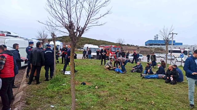 kocaeli de tir ile isci servisi carpisti 2 si 3 14845399 o