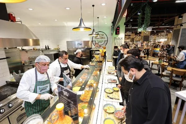'Lezzet Arası' restoranının 15'inci şubesi Batı Ataşehir'de açıldı