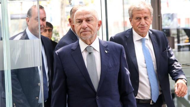 Herkes ona gözü kapalı güveniyor! TFF'de başkanlık ibresi Hamit Altıntop'tan yana Herkes ona gözü kapalı güveniyor! TFF'de başkanlık ibresi Hamit Altıntop'tan yana