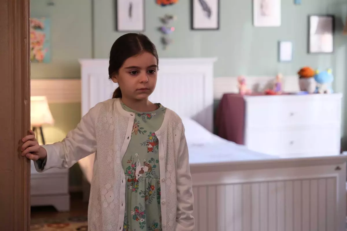 Kara Tahta Aylin kimdir? Kara Tahta Aylin gerçek adı ne? Kara Tahta dizisi 'Aylin' karakteri kim oynuyor? Eylül Uğan kimdir?
