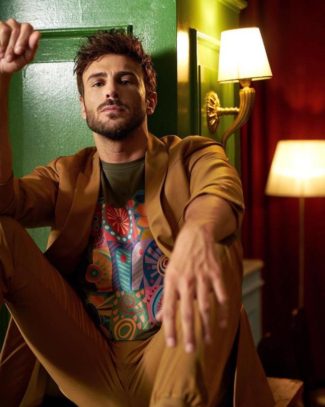 İrem Derici, iç çamaşırı sorusuna cevap verirken oyuncu Murat Balcı'yı ifşa etti: 3 yıldır don giydiremiyoruz İrem Derici, iç çamaşırı sorusuna cevap verirken oyuncu Murat Balcı'yı ifşa etti: 3 yıldır don giydiremiyoruz