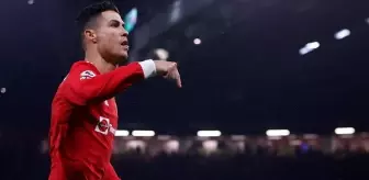 Ronaldo'dan olay hareket! Kendisini eleştiren efsane futbolcuları sosyal medyada dünyaya rezil etti