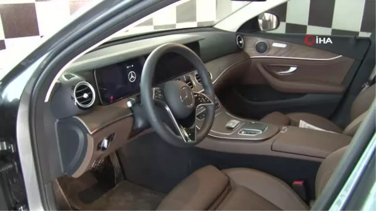 Sıfır otomobilini ekspere götürünce hayatının şokunu yaşadı... 2 milyonluk Mercedes hatalı çıktı