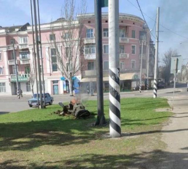 Rusya onlarca sivilin beklediği tren istasyonuna saldırdı! Bölgeden gelen ilk görüntüler korkunç